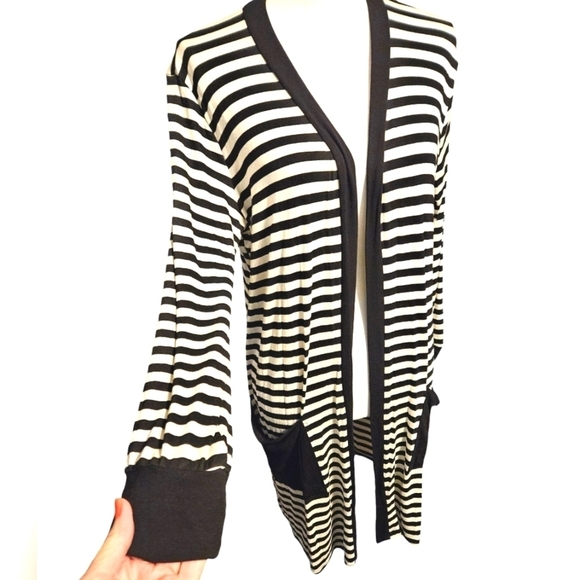 LES AMIS LONG CARDIGAN SZ L BLACK WHITE - Picture 4 of 7